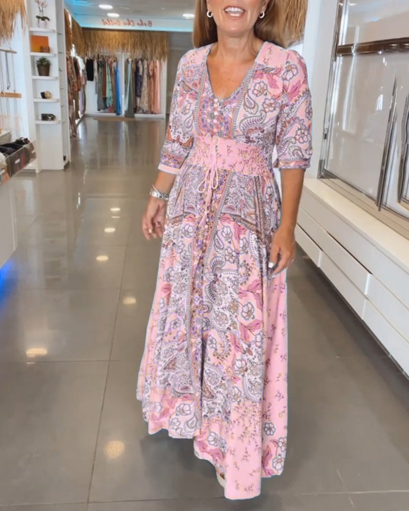 Sukienka wakacyjna z krótkim rękawem i dekoltem w serek