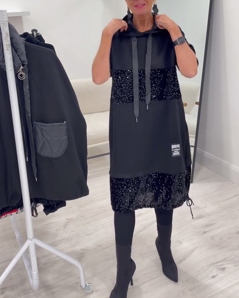 Sukienka Z Kapturem I Modnym Patchworkiem