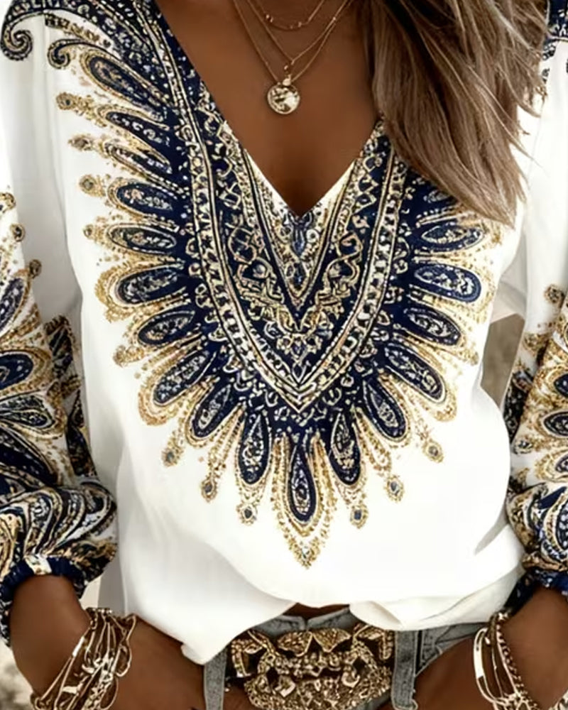 Top Z Dekoltem W Serek I Retro Nadrukiem