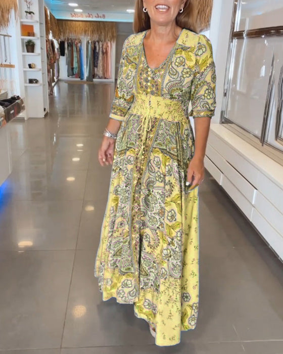 Sukienka wakacyjna z krótkim rękawem i dekoltem w serek