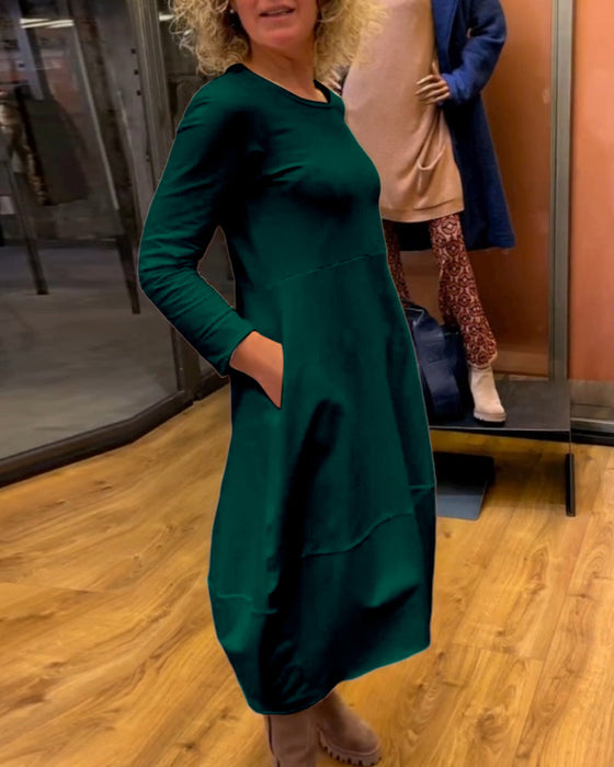 Elegancka sukienka w jednolitym kolorze