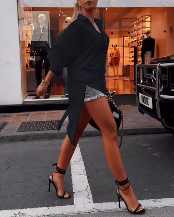 Koszula casualowa z rozcięciem na klapie w jednolitym kolorze