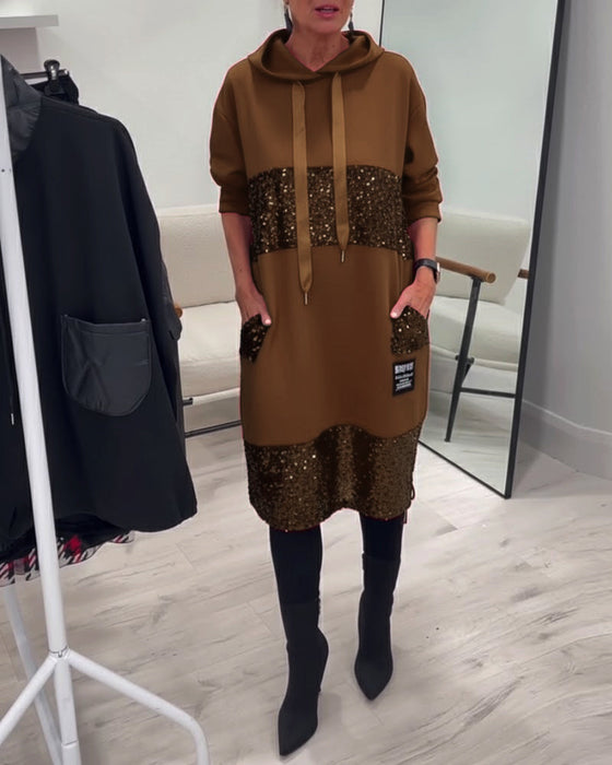 Sukienka Z Kapturem I Modnym Patchworkiem