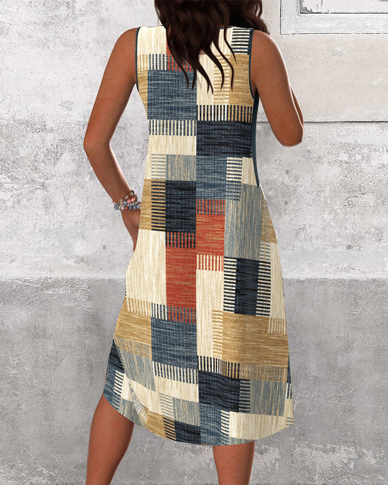 Sukienka Bez Rękawów Dekolt w Serek Kontrastowa