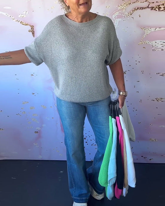 Luźny jednokolorowy swobodny sweter z okrągłym dekoltem