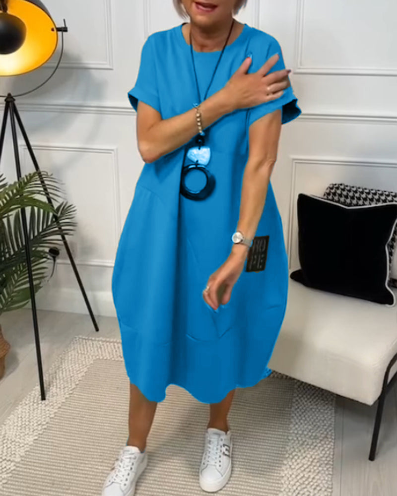 Sukienka z krótkim rękawem i nadrukiem w litery