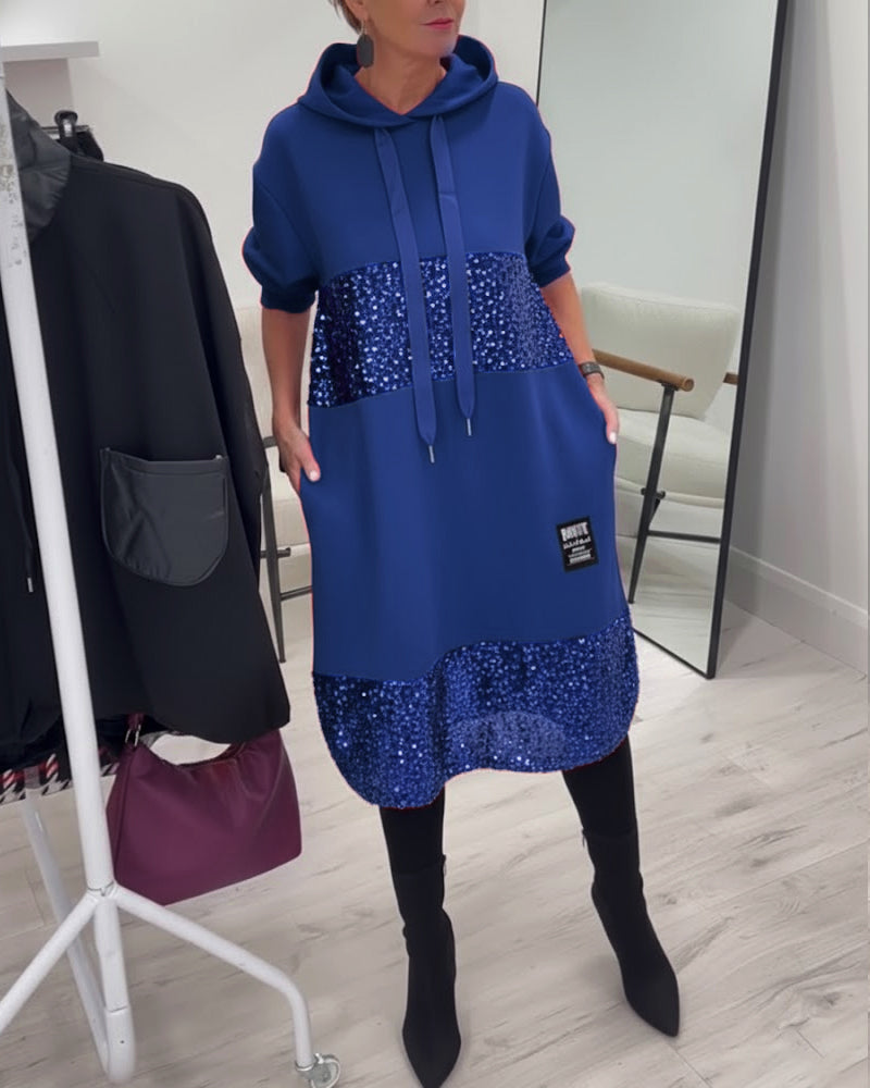 Sukienka Z Kapturem I Modnym Patchworkiem