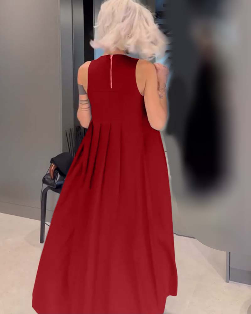 Elegancka sukienka typu tank w jednolitym kolorze z zakładką