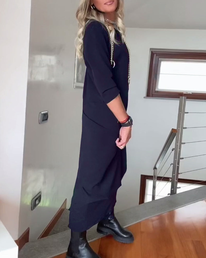 Sukienka plisowana z okrągłym dekoltem i jednolitym kolorze