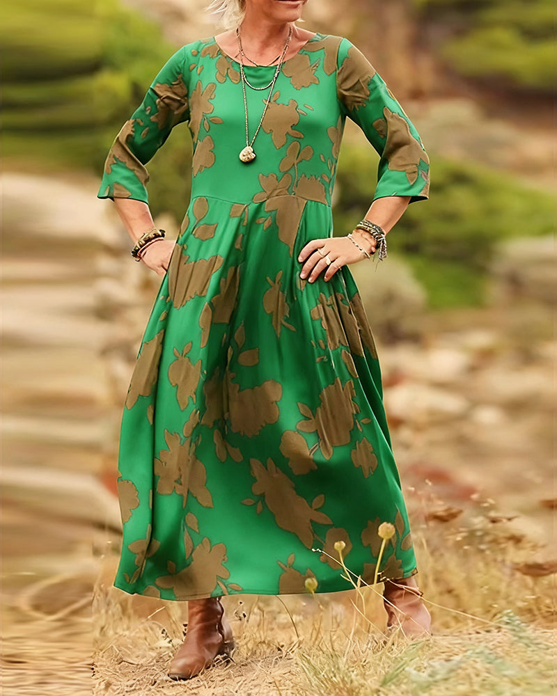 Sukienka w stylu retro z nadrukiem