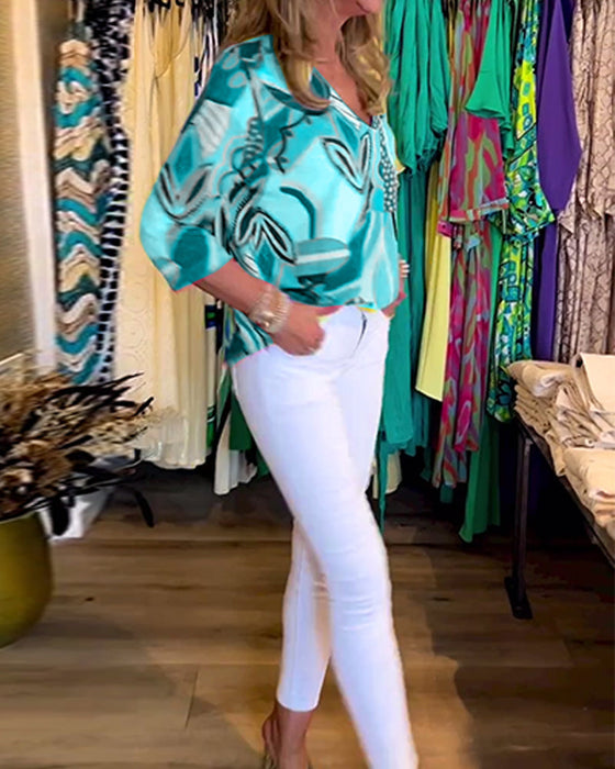 Luźna bluzka z nadrukiem z długim rękawem