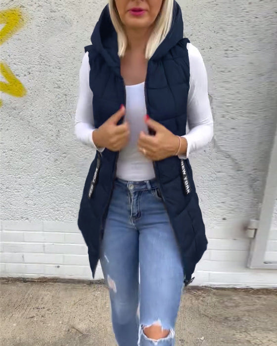 Zapinany na zamek bezrękawnik z kapturem ocieplany