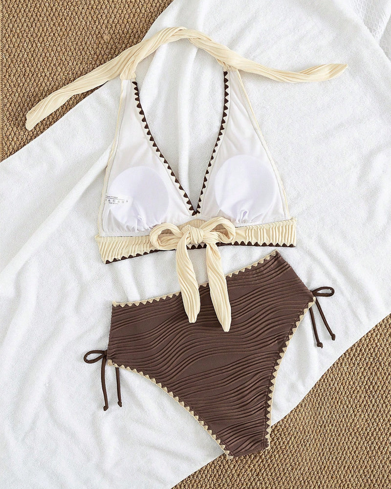 Bikini Set Dwuczęściowy z Halterem i Kontrastowym Designem
