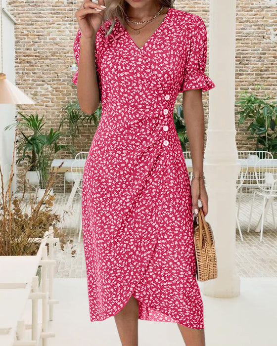 Sukienka w kwiatowy wzór z krótkim rękawem