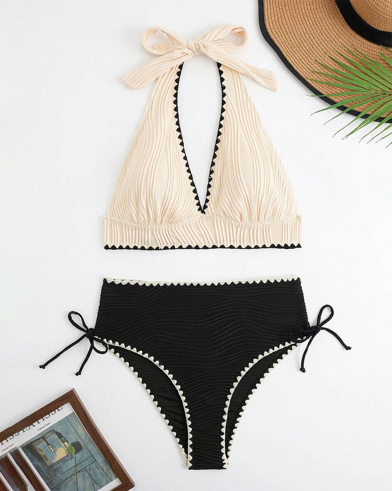 Bikini Set Dwuczęściowy z Halterem i Kontrastowym Designem