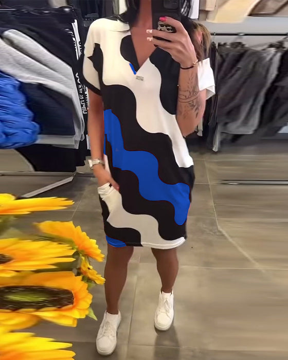 Sukienka Z Dekoltem W Serek I Falistym Wzorem