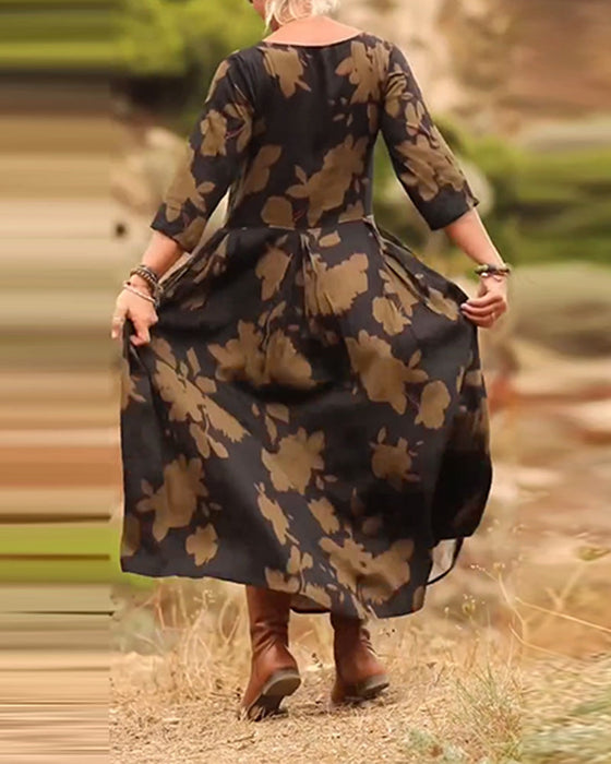 Sukienka w stylu retro z nadrukiem