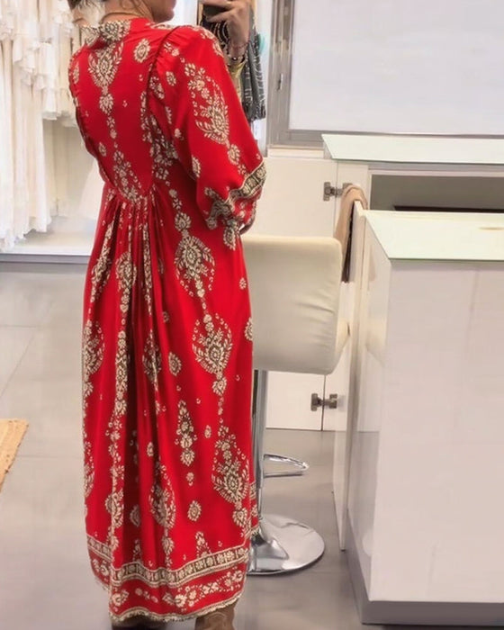 Sukienka casualowa z nadrukiem i luźnymi kieszeniami