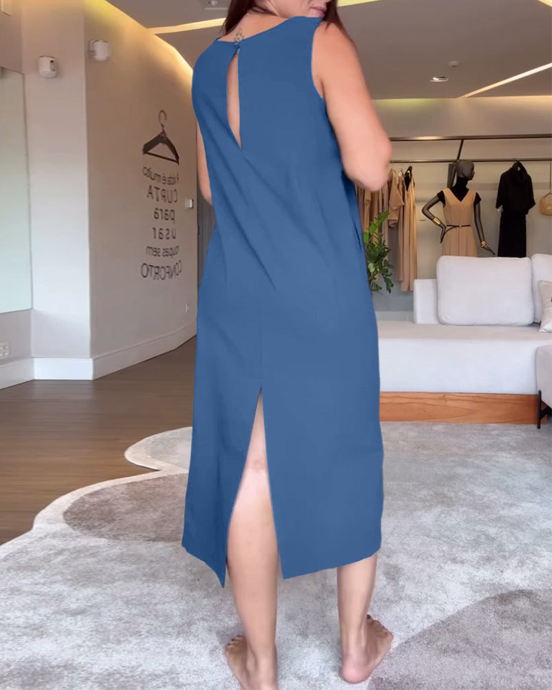 Sukienka casualowa z dekoltem w serek, bez rękawów, jednokolorowa, z rozcięciem