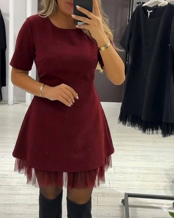 Sukienka z elegancką, mieniącą się siateczką patchworkową