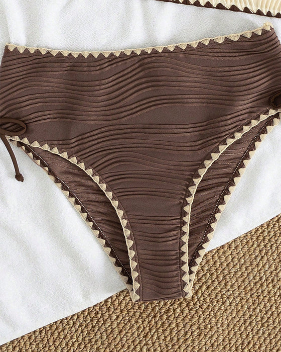 Bikini Set Dwuczęściowy z Halterem i Kontrastowym Designem