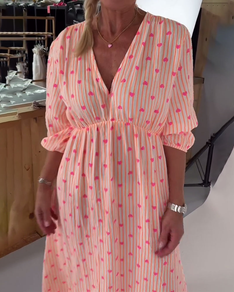 Sukienka Elegancka Dekolt W Serek Wzór W Serca