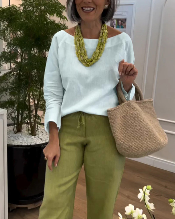 Prosty Top z Okrągłym Wypełnieniem, Jednokolorowym Kolorem i Długimi Rękawami