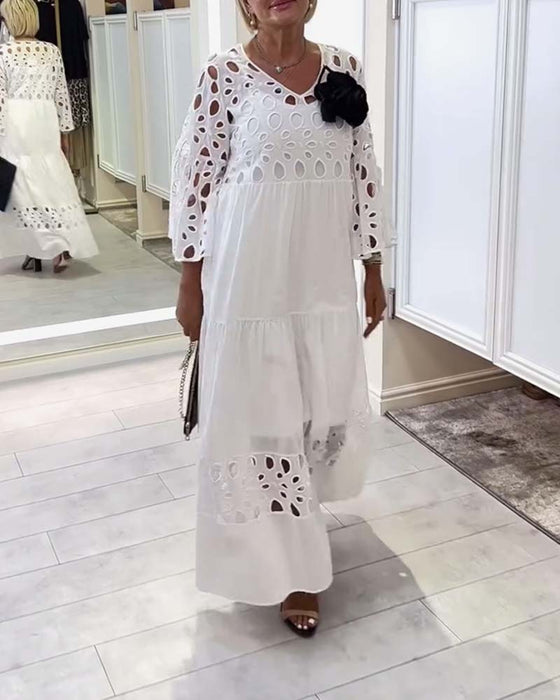 Sukienka elegancka jednokolorowa koronkowa z dziurką